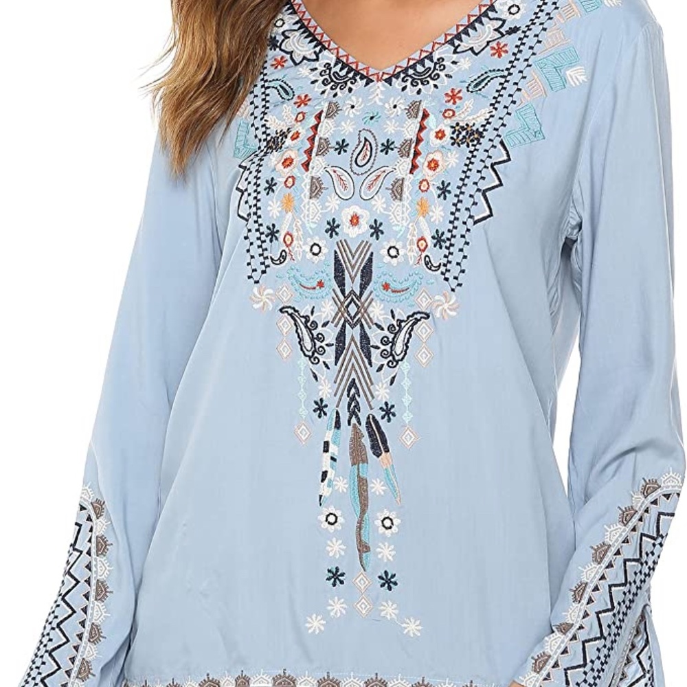 Womens Baby Blue Boho Embroidered Long Sleeve blouse sz small